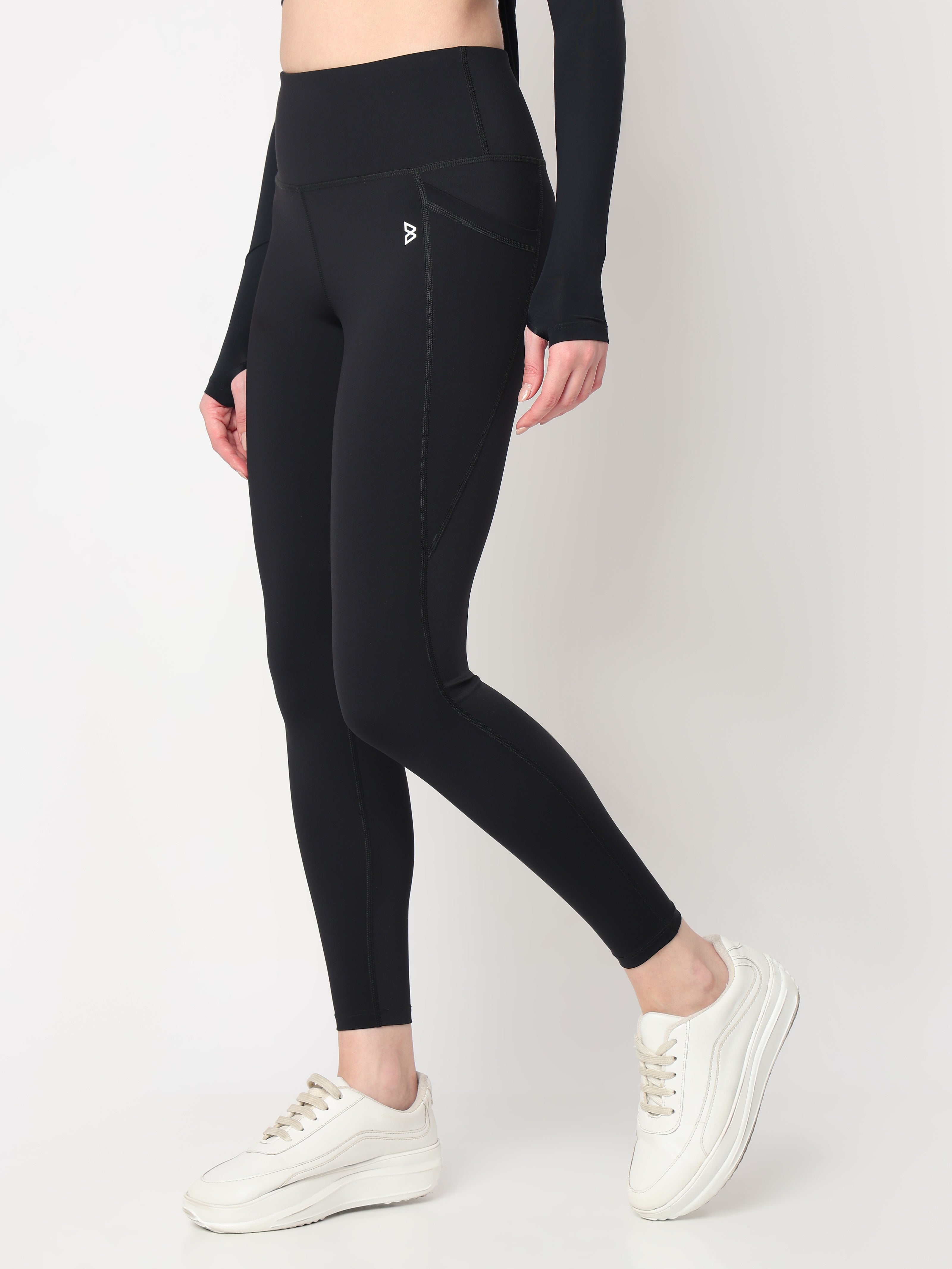 Black Essential Leggings