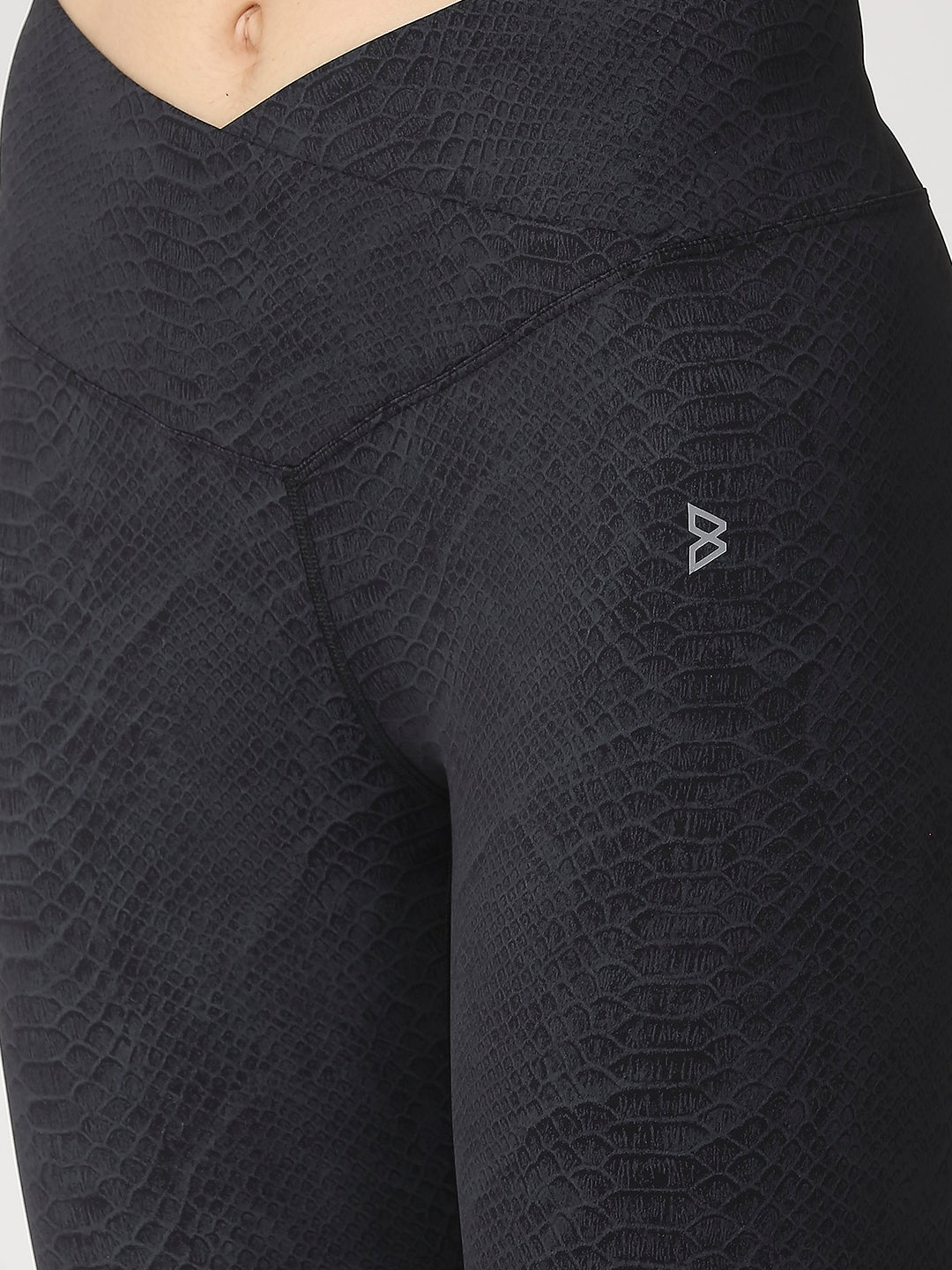 Black Snake Skin V Leggings BODD ACTIVE